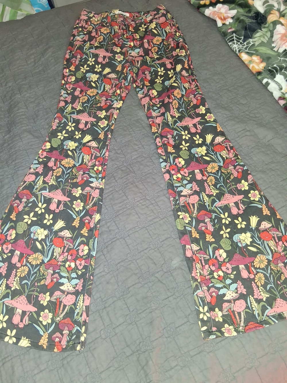 Machine Floral Mushroom Print Flared Pants - Womens Size 7